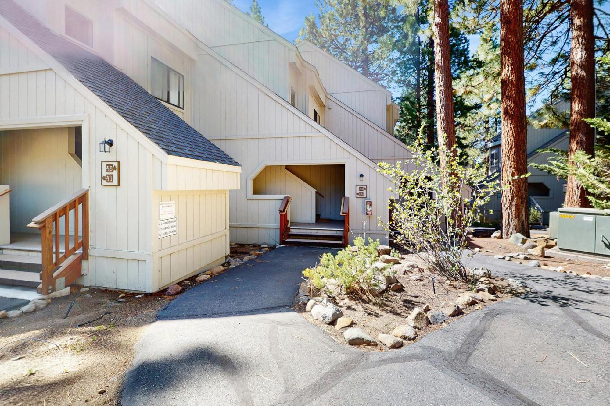 Tahome & Tahoe Place インクライン・ビレッジ エクステリア 写真